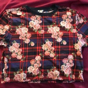 Shoulder sleeve plaid and floral crop top